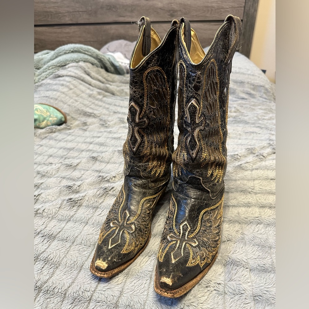 CORRAL women’s cowboy boots